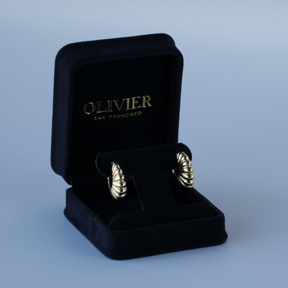Croissant Gold Hoop in box