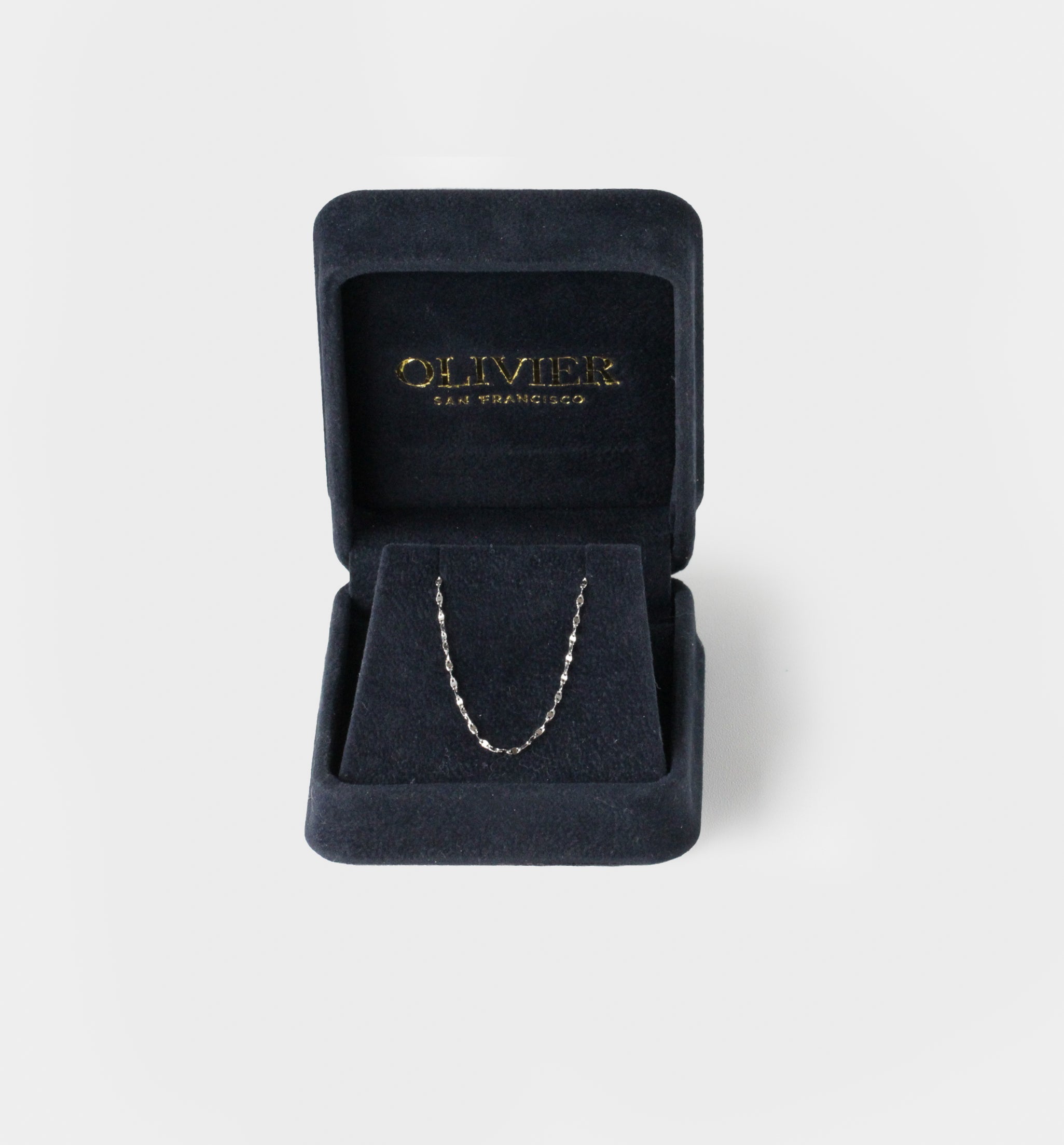 alternate mariner gold chain in box