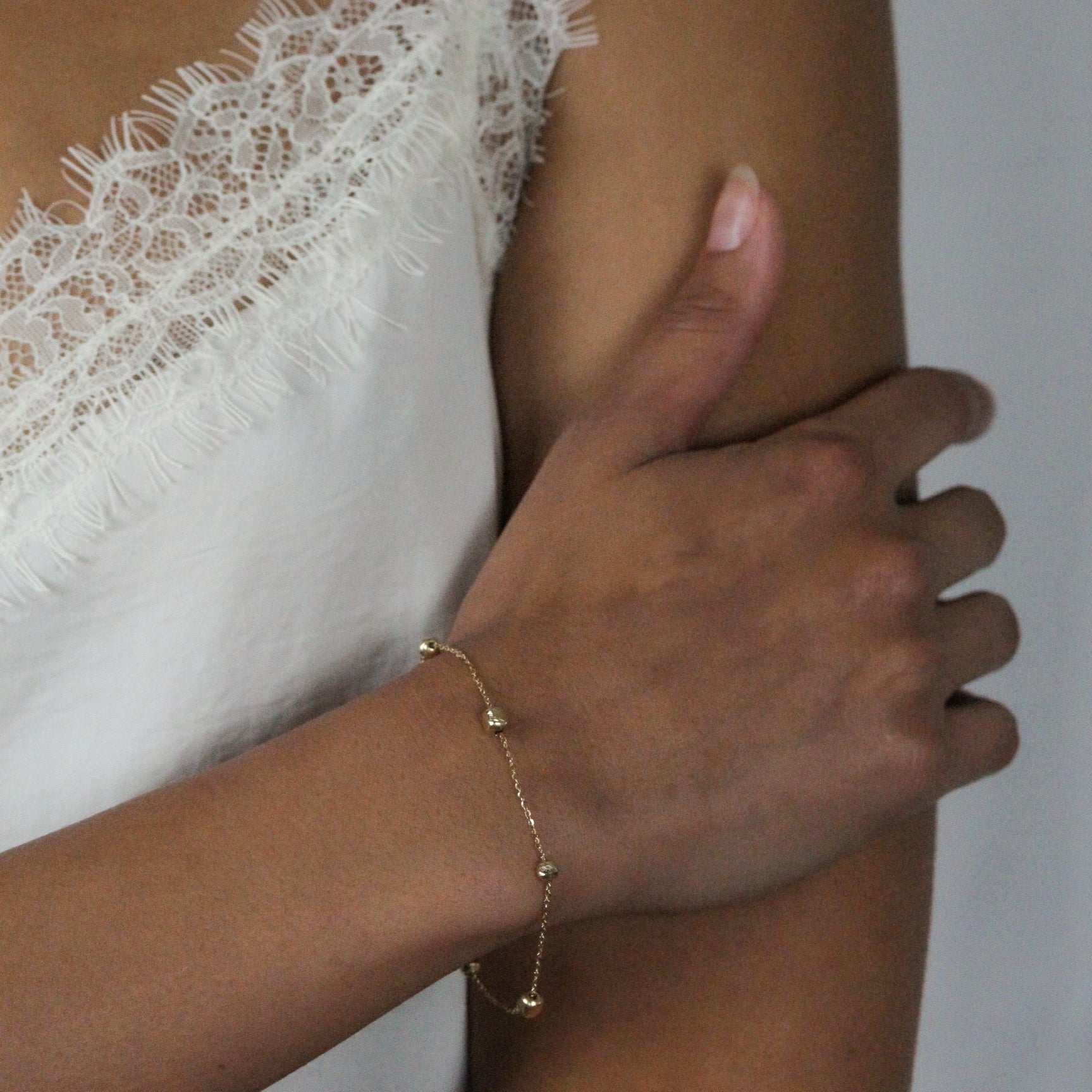 gold bead bracelet for women