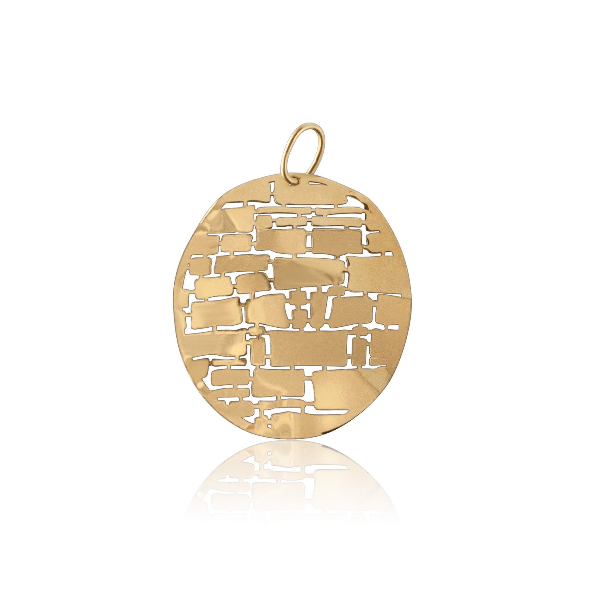 oval texture shape gold pendant made in Italy